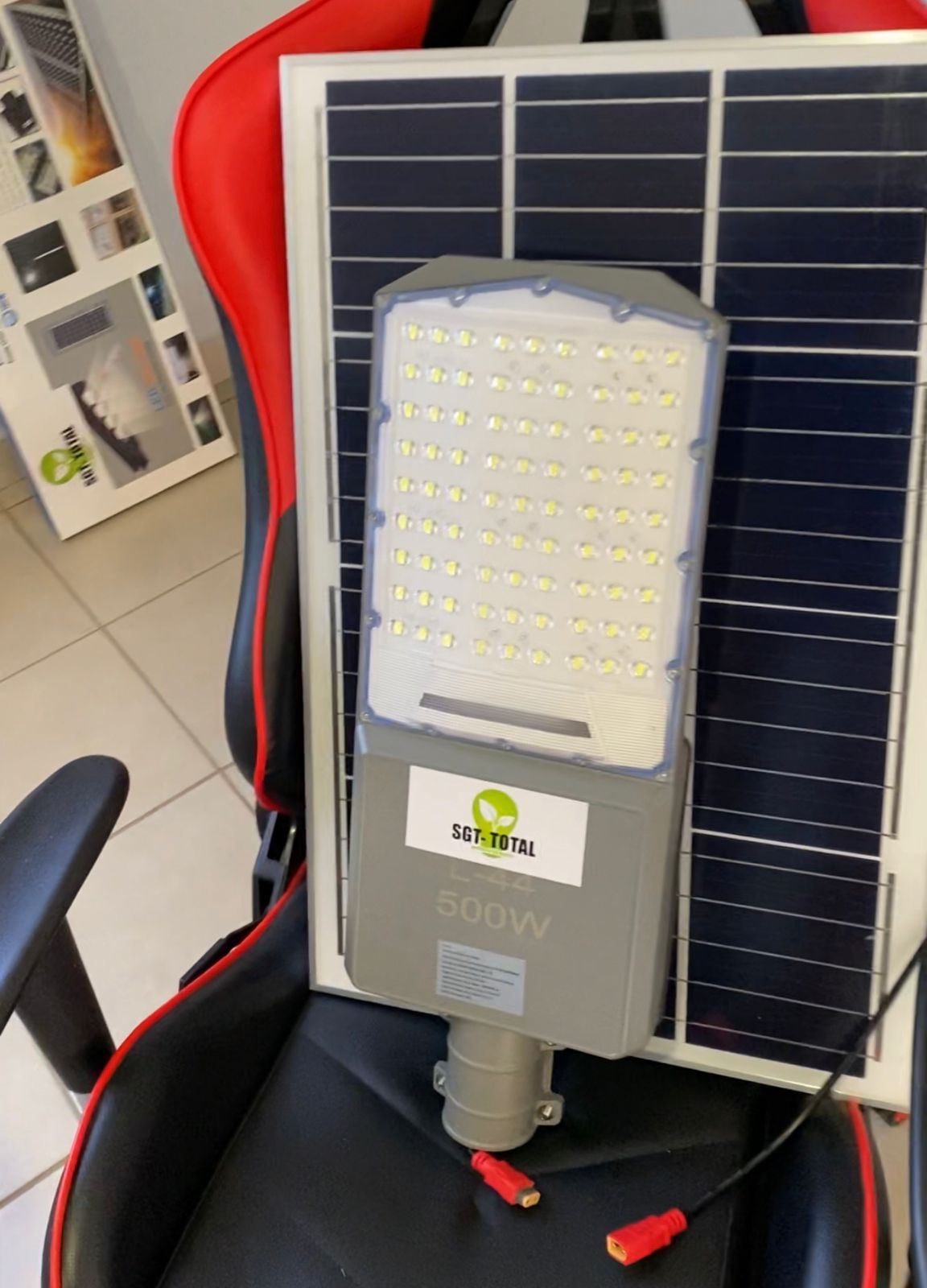 Luminaria Solar Híbrida · 500W
